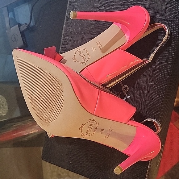 Pumps - Picture 5 of 5